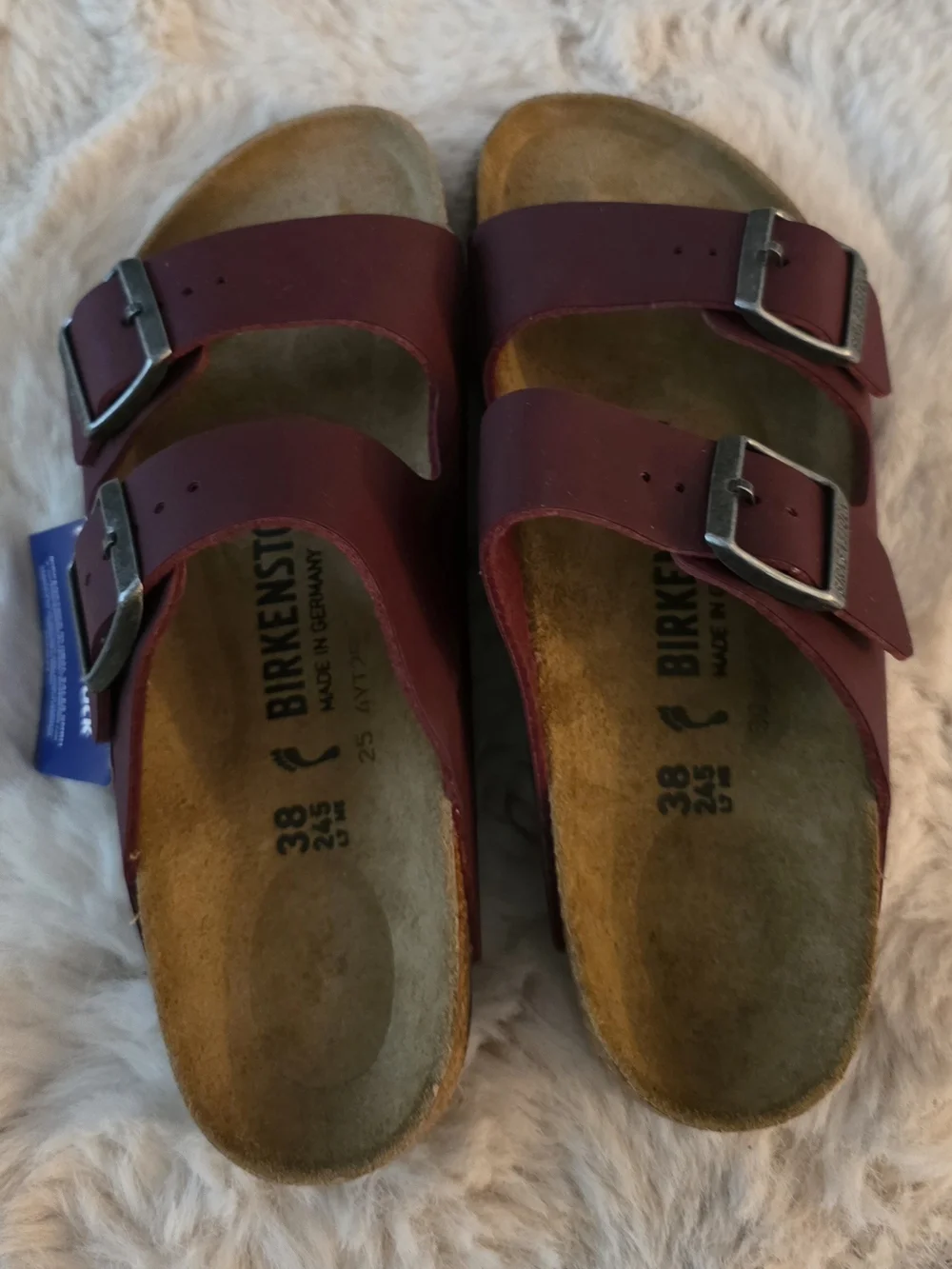 Birkenstock Men Size 5 Womwn Size 7 Arizona Sandals in Burgundy